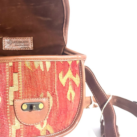 KILIM.NYC handmade wool & leather crossbody bag - Picture 6 of 14